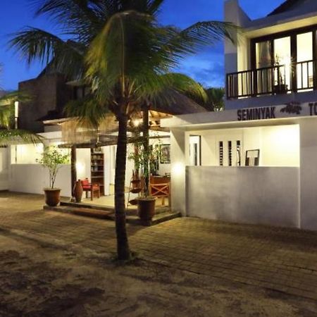 אפרטהוטל Seminyak Townhouse מראה חיצוני תמונה