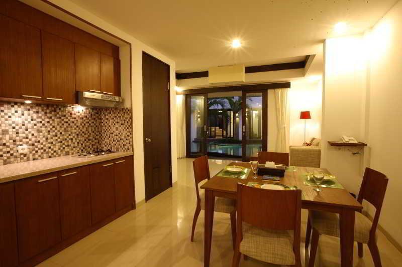 אפרטהוטל Seminyak Townhouse מראה חיצוני תמונה