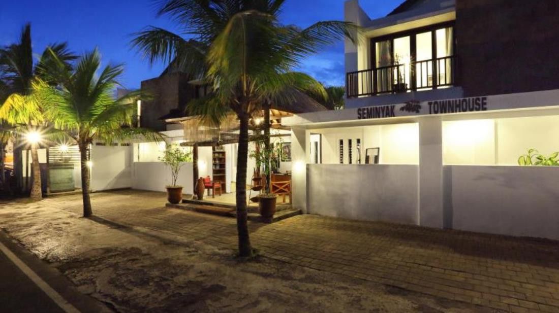 אפרטהוטל Seminyak Townhouse מראה חיצוני תמונה