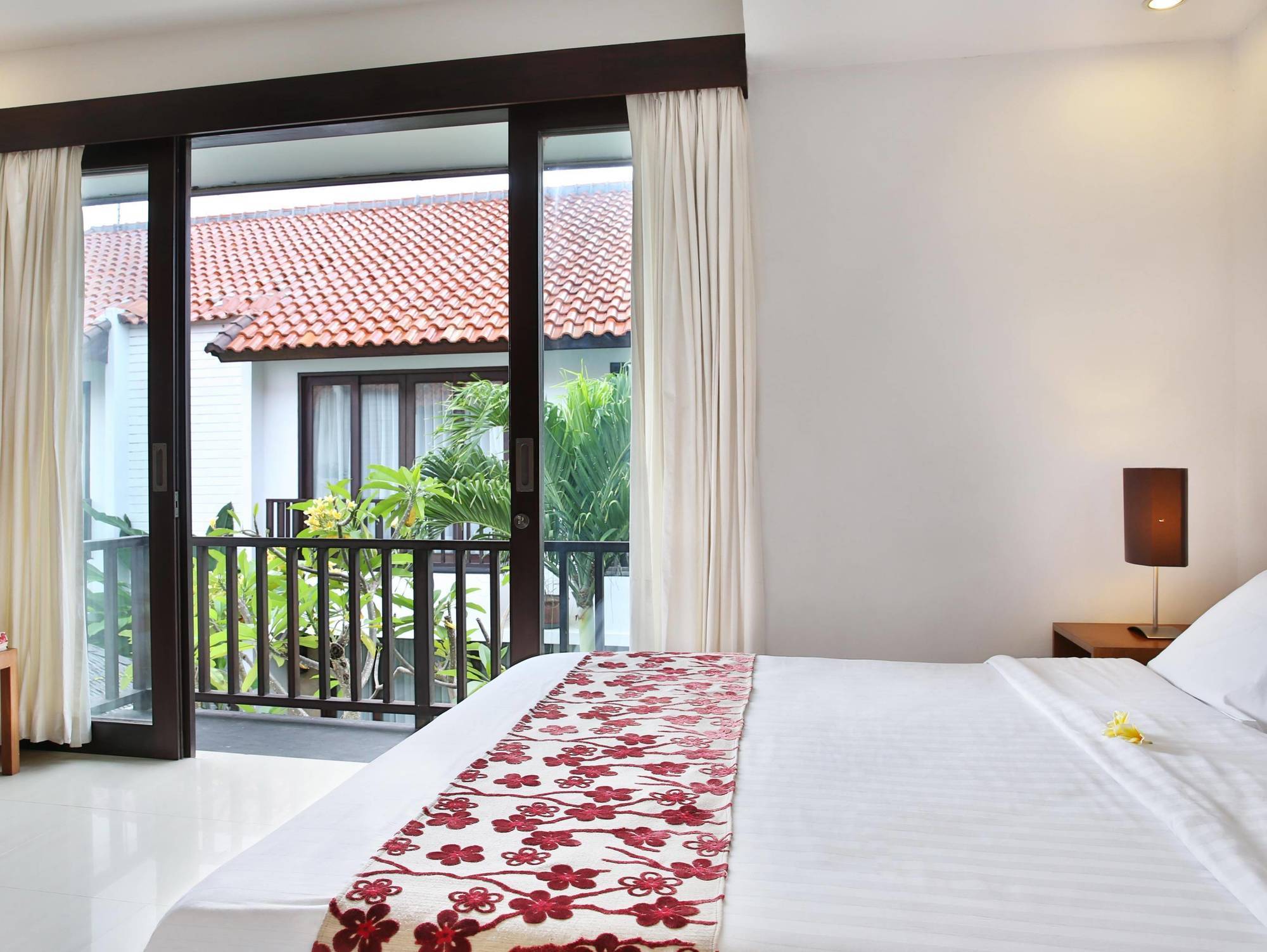 אפרטהוטל Seminyak Townhouse מראה חיצוני תמונה