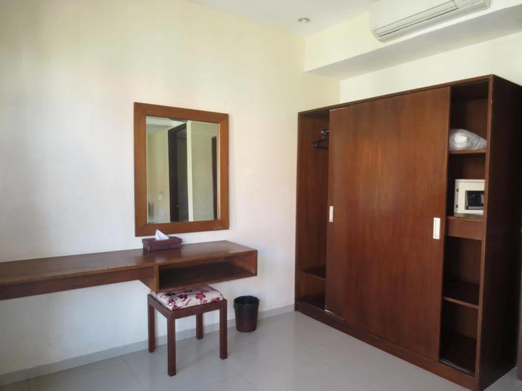 אפרטהוטל Seminyak Townhouse מראה חיצוני תמונה